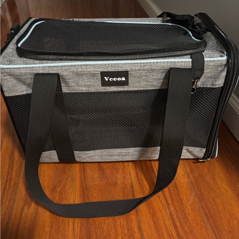Cat/Dog Carrier